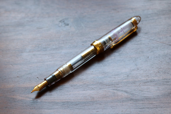 Sailor 1911S Music demonstrator