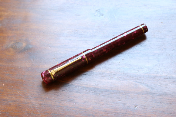 Pre-Loved Scriptorium Pens Conway Stewart Quartz Burgundy Fountain Pen M JOWO Two toned Steel Nib